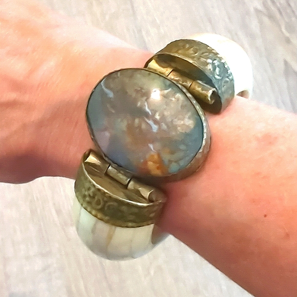 Vintage Bone Brass Agate Stone Bangle - Picture 14 of 14